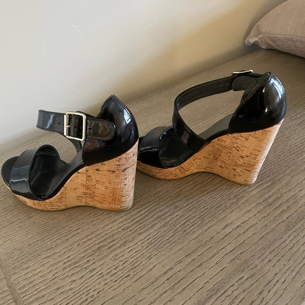 Stuart Weitzman Oneliner Wedge Sandals Patent Lea… - image 5